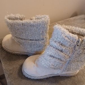 Girls Boots